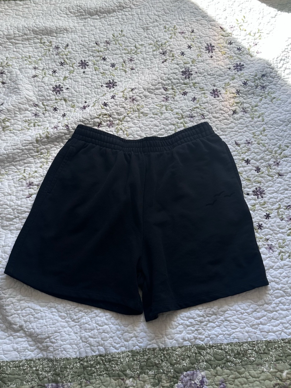 Women’s Black Casual Elastic-Waist Shorts